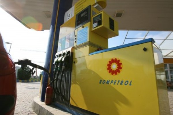 Rompetrol scumpeşte din nou BENZINA, la doar două zile de la ultima majorare